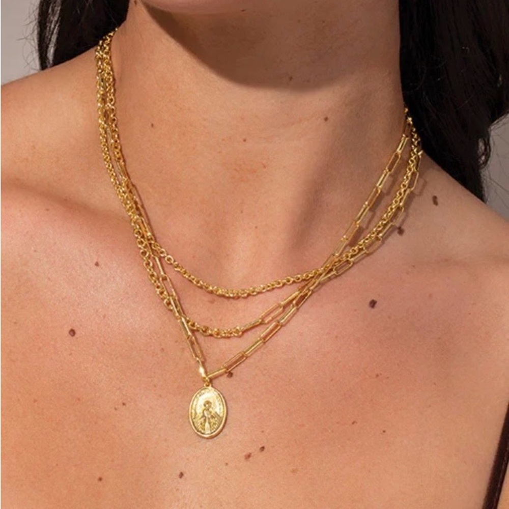NEW Uncommon James Gold Three's Company Necklace